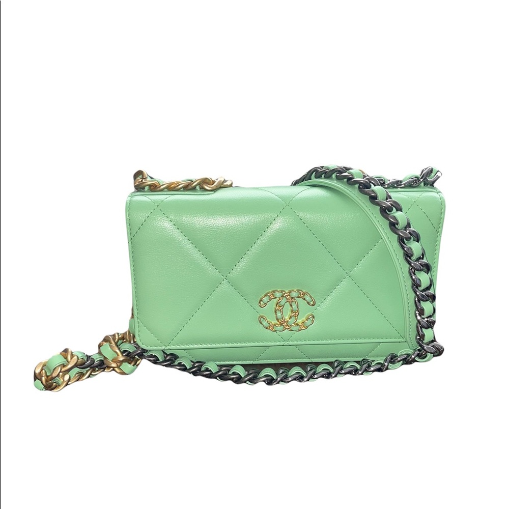 Chanel 19 Flap Green NWT